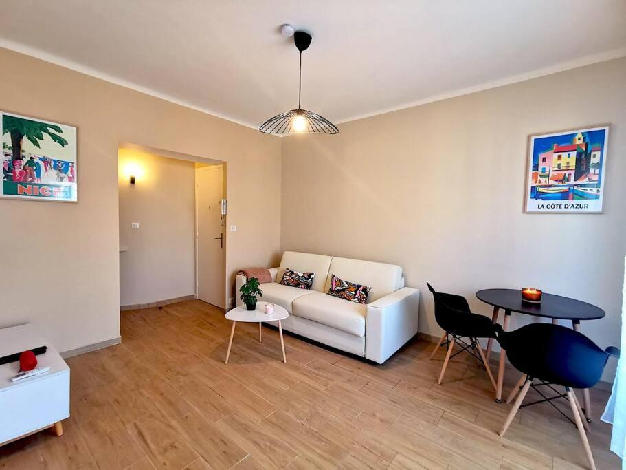 Cosy - Proche Et Gare Nizza